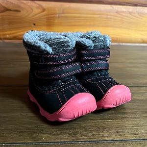 🔥5/$20 NEW baby size 2 carters boots